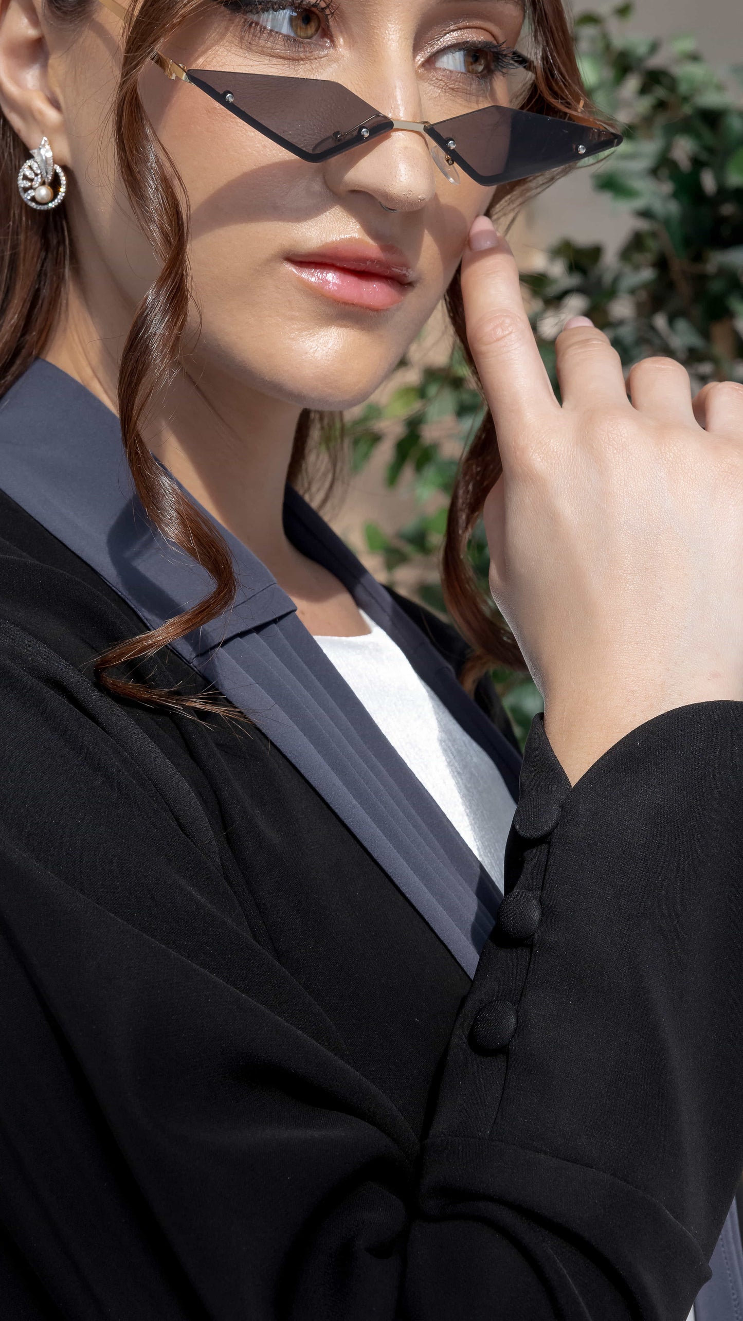 RAWAN Grey & Black Abaya