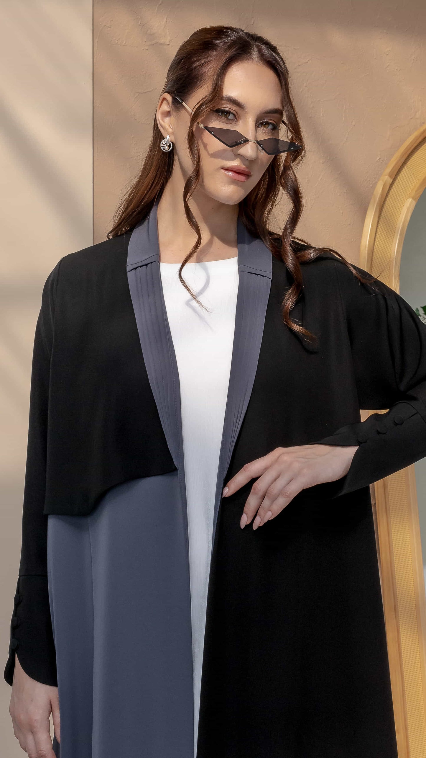 RAWAN Grey & Black Abaya