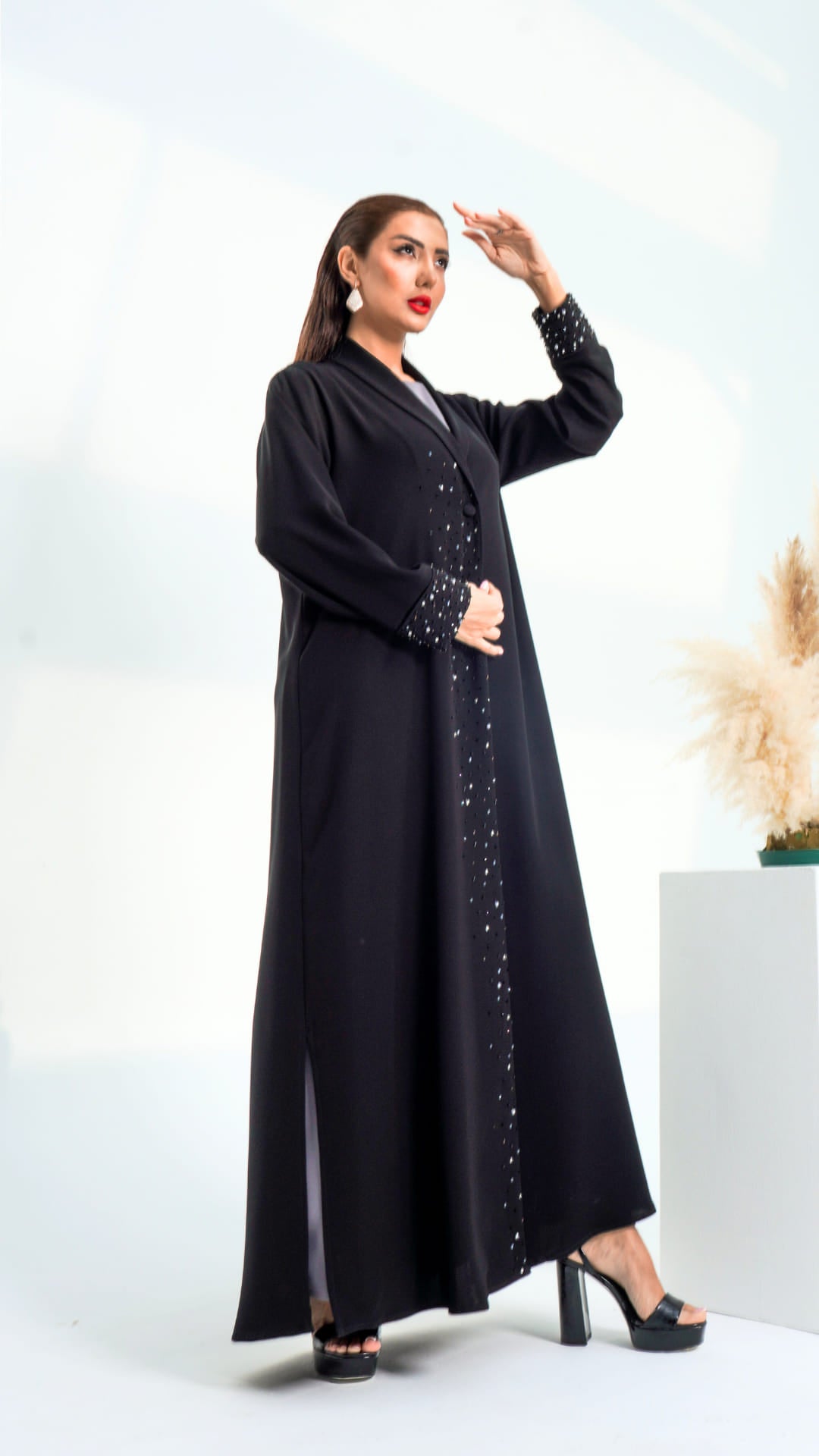 ELARA Abaya - DIVA ATELIER