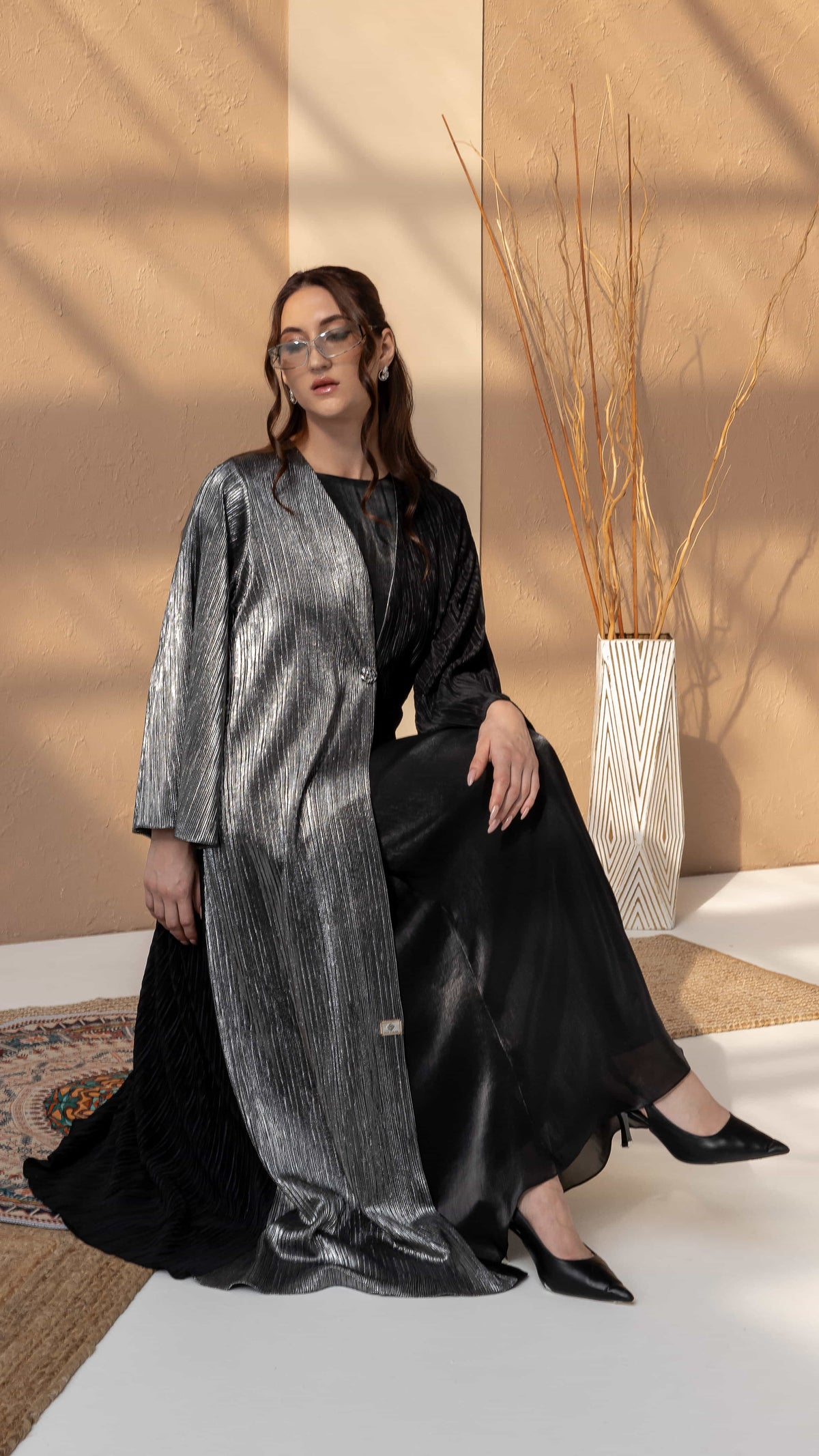 HIND Noir Argent Luxe full length black silver abaya elegant fluid silhouette studio pose