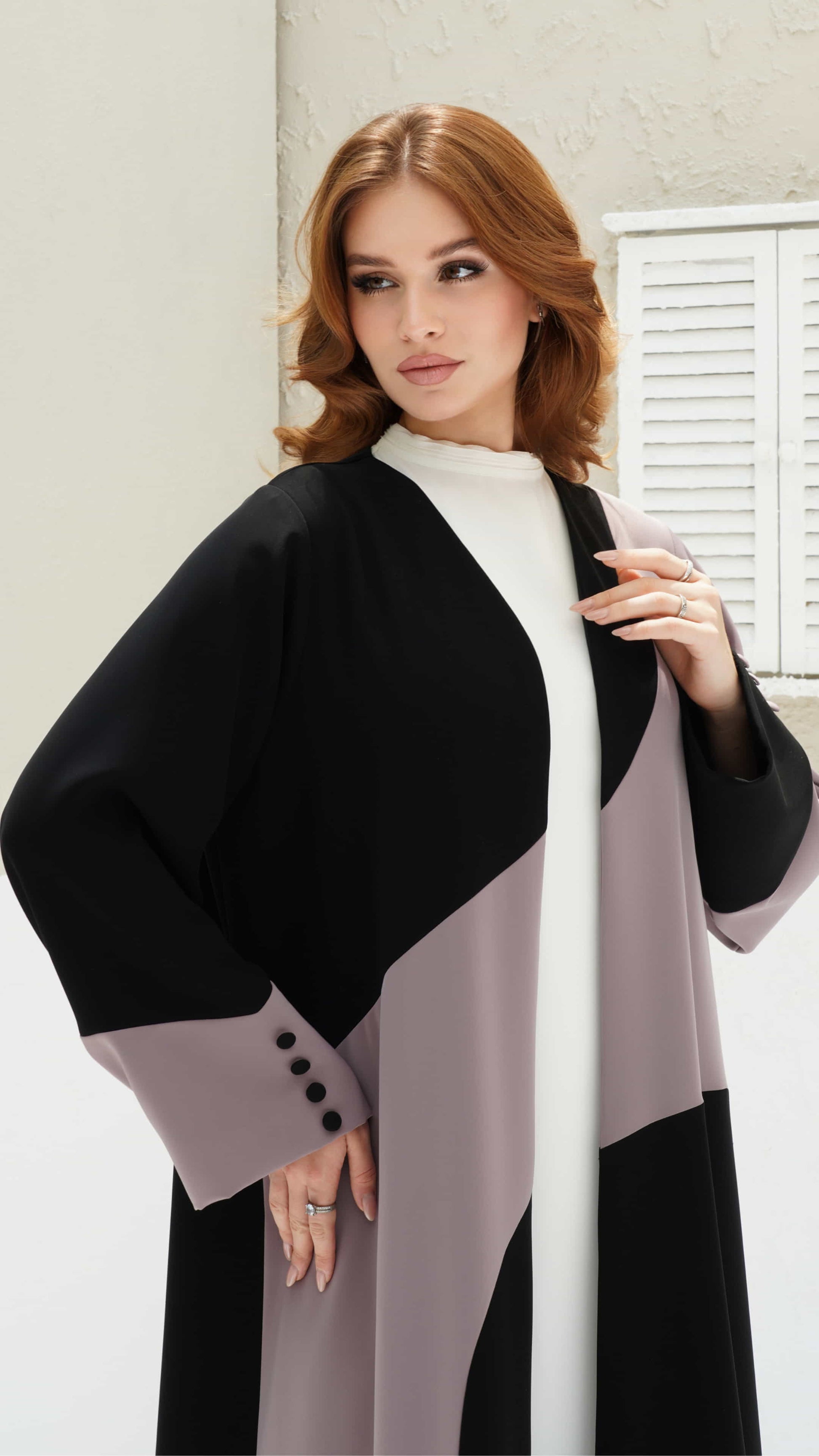 KENZA | Dual Tone Muse Contemporary modest abaya with color block design in mauve and noir tones