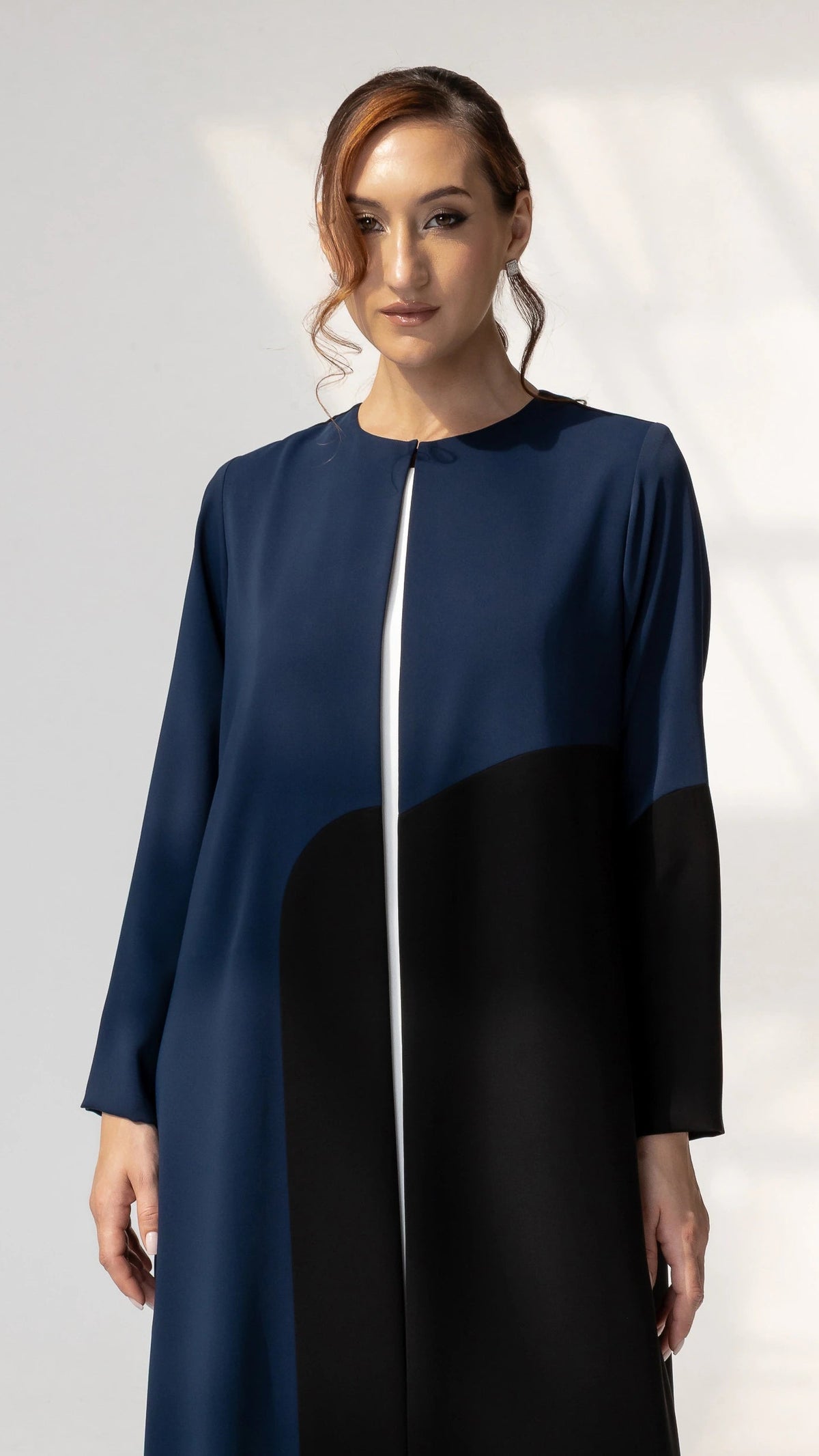 LAYZA | Obsidian Sapphire Abaya Elegant abaya in deep blue and black with minimalist tailoring
