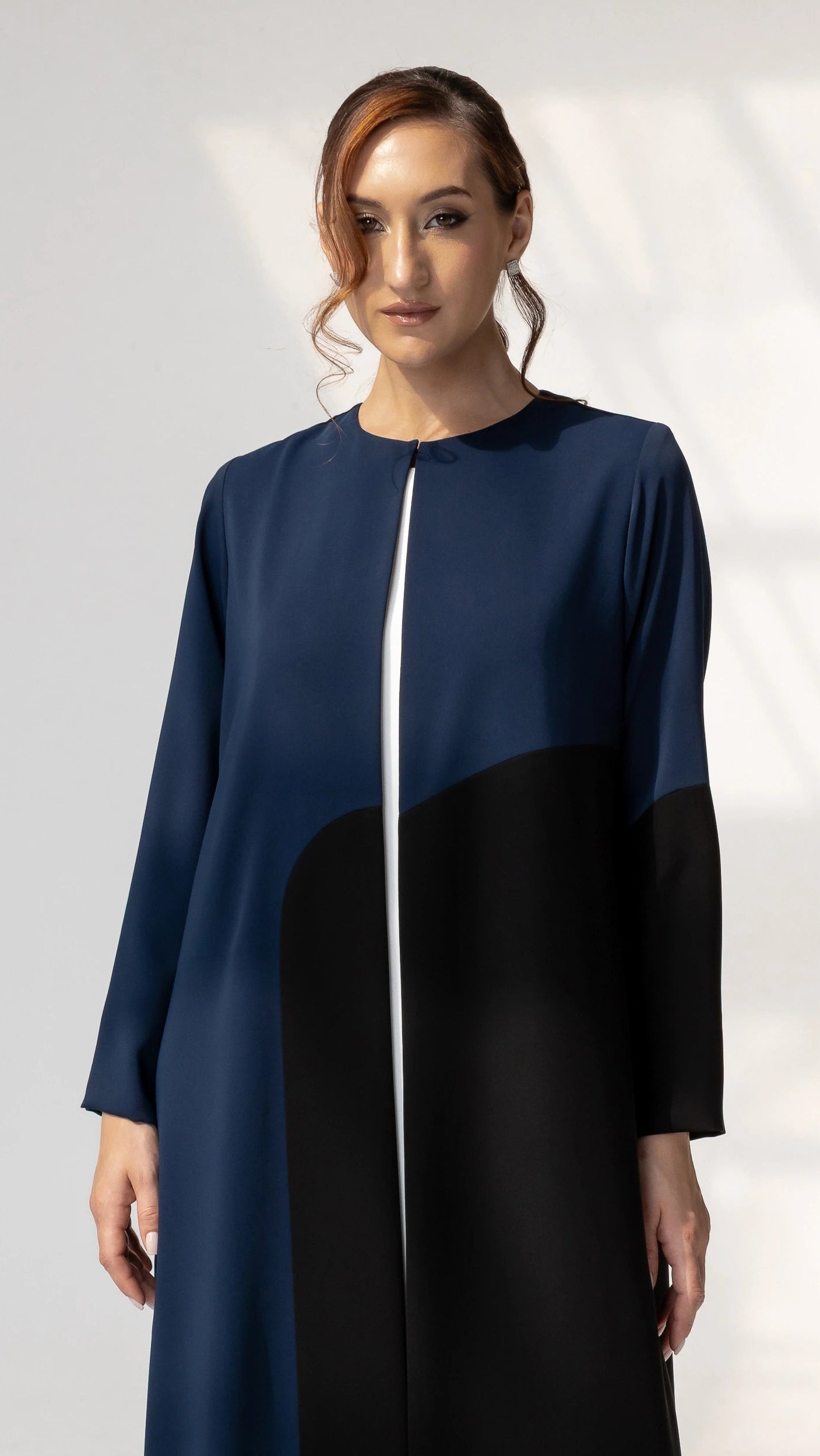 LAYZA | Obsidian Sapphire Abaya Elegant abaya in deep blue and black with minimalist tailoring