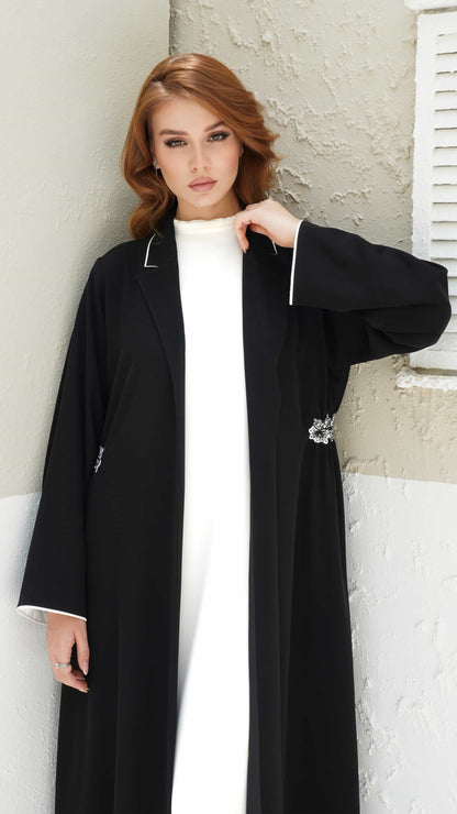LOUNA Abaya