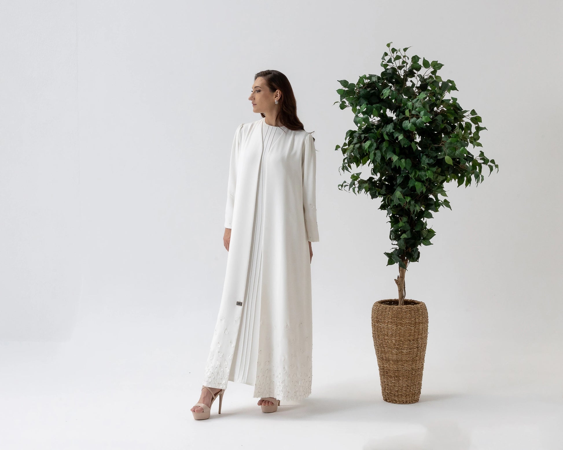 THALJIYYAH Snow-Blossom premium couture abaya designed for Ramadan, Eid, and elegant occasions