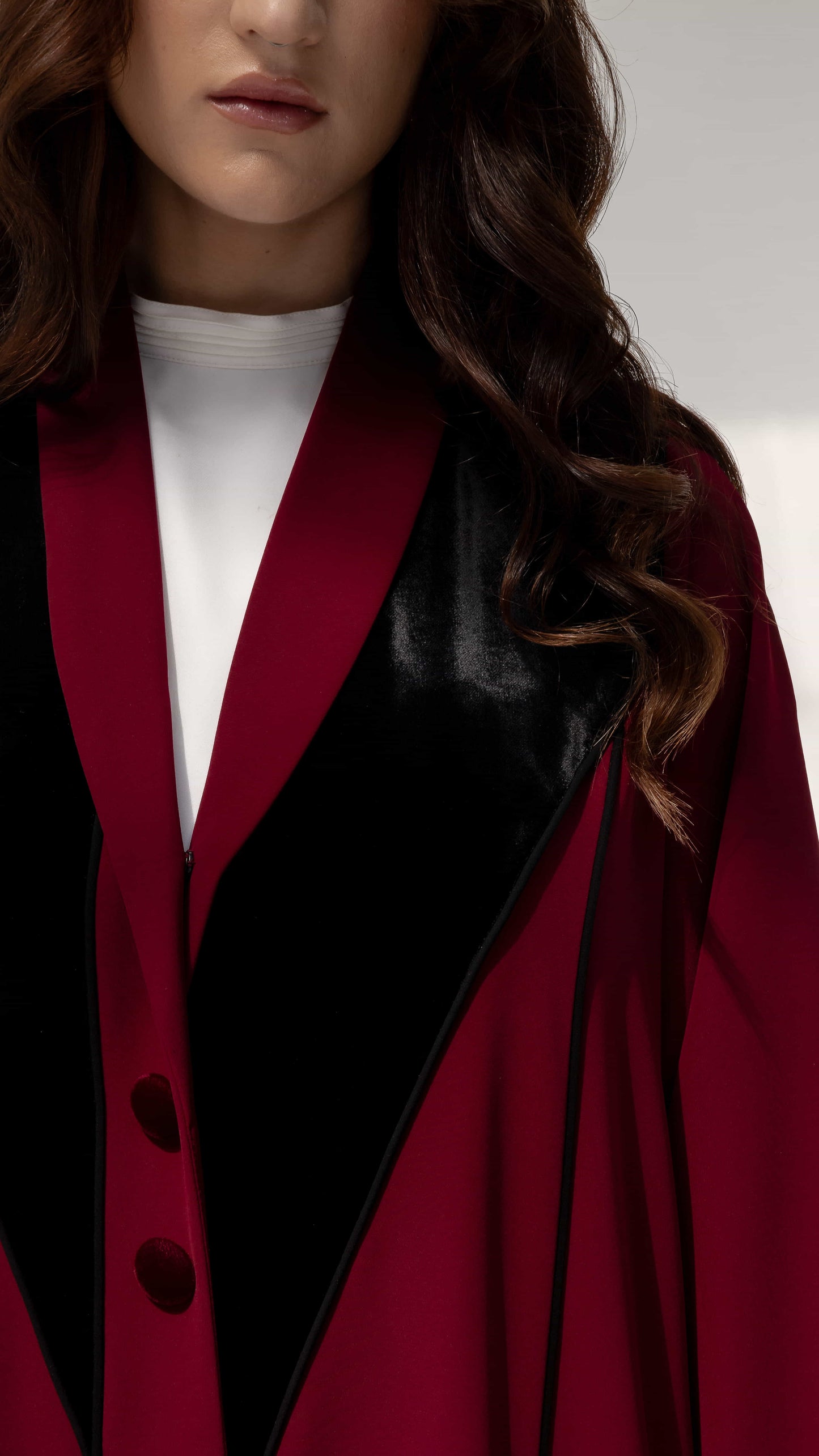 THANA Abaya