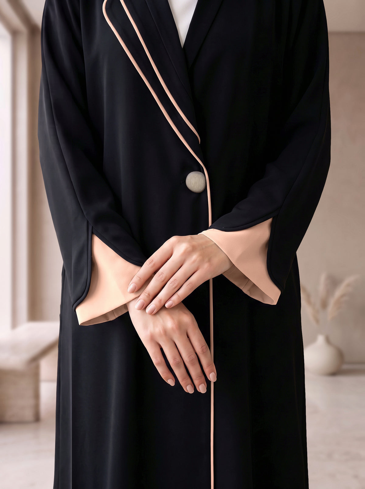ALANOUD abaya split cuff with apricot lining detail