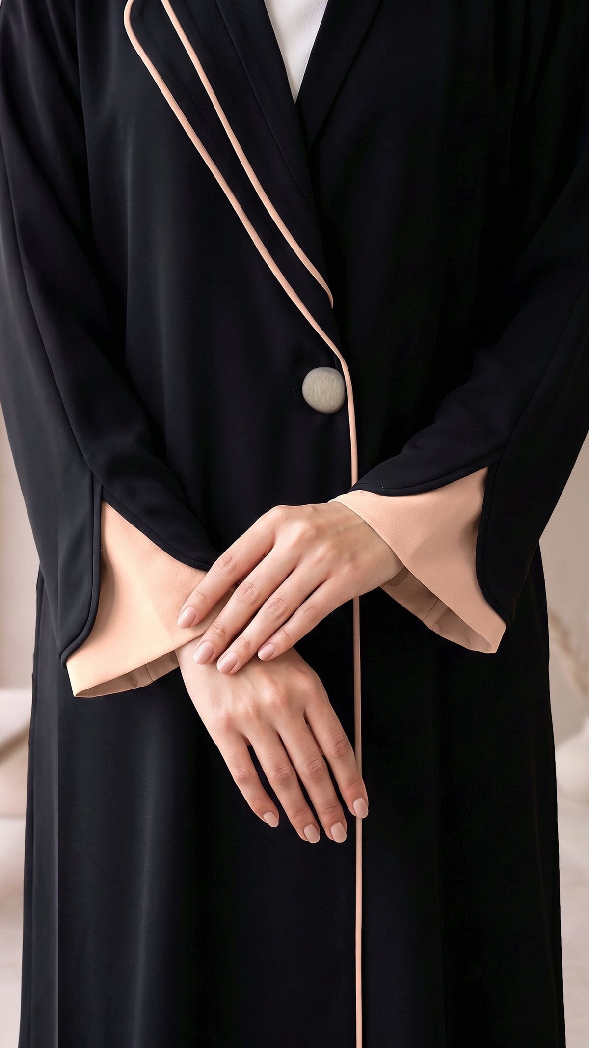 ALANOUD abaya split cuff with apricot lining detail