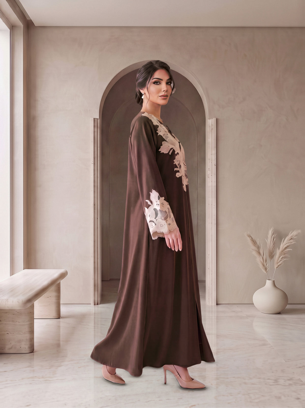 JURI chocolate abaya, side view