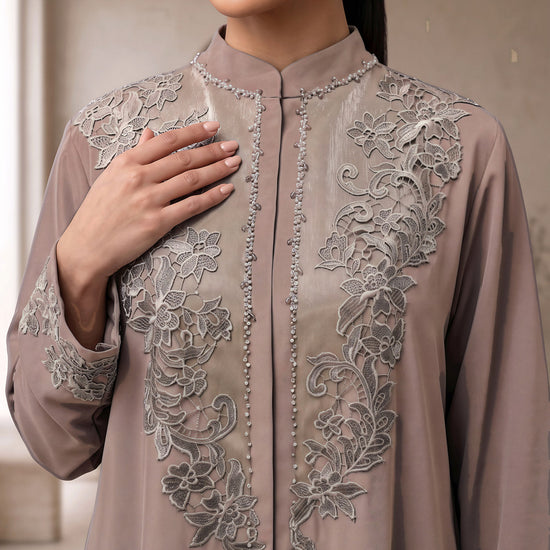 RAHAF tone-on-tone lace detail