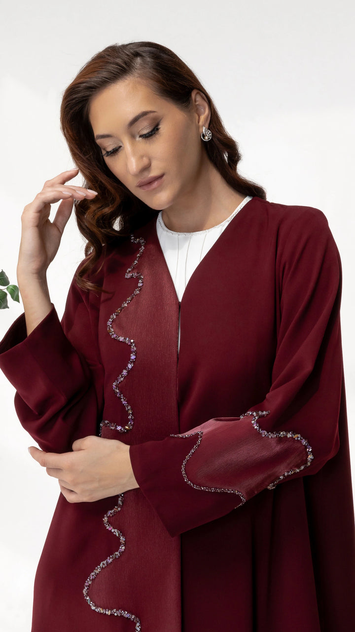 Bariqah Mulberry Luxe Abaya Viideo