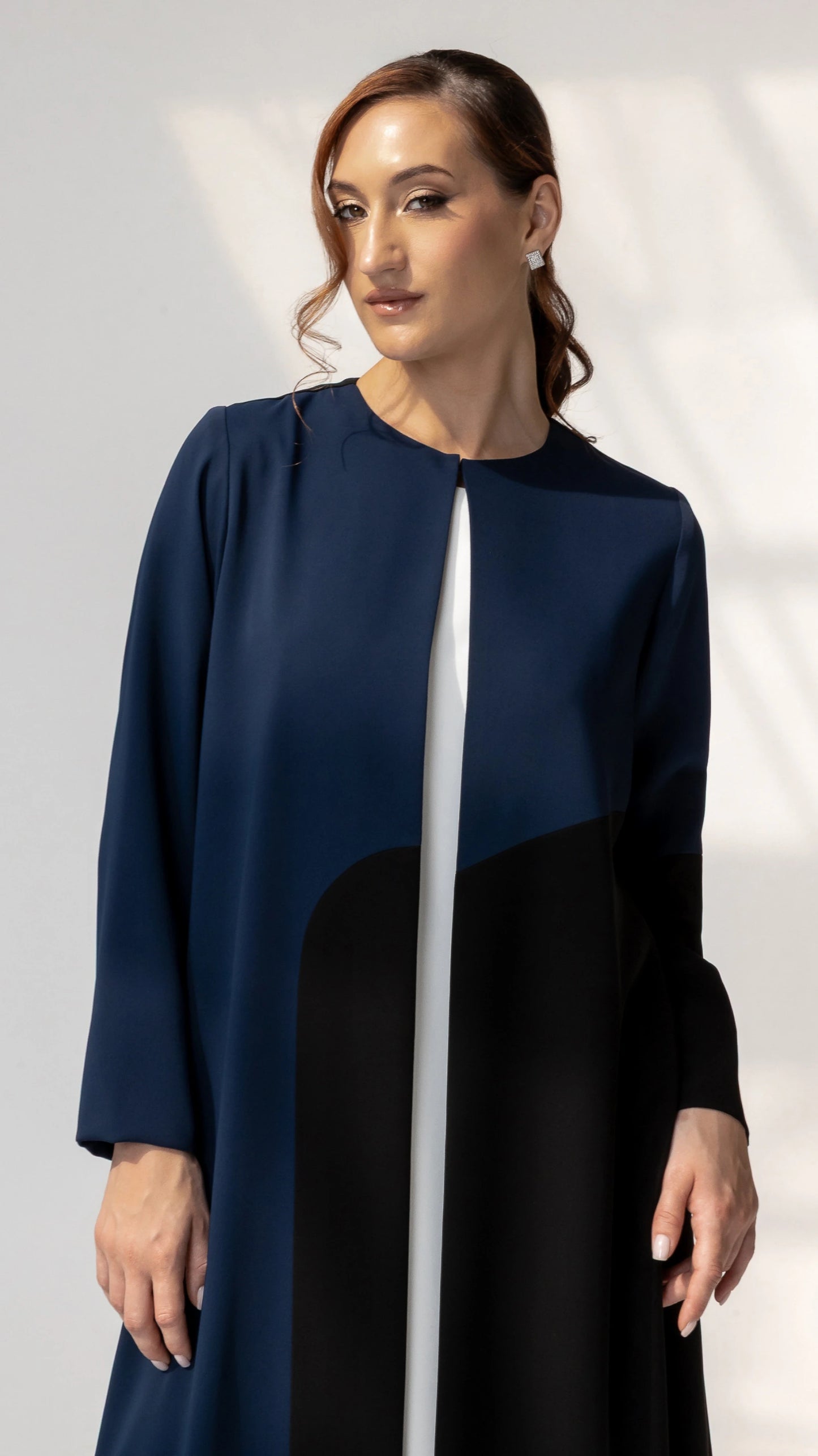 LAYZA | Obsidian Sapphire Abaya by Diva Atelier